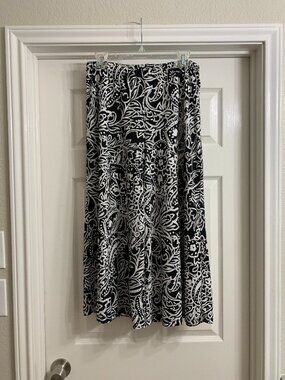 ios Brand Women's Gaucho Pants, Size Small